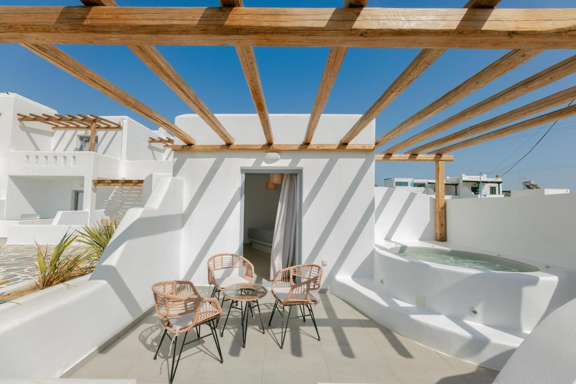 Naxos Finest Hotel & Villas Naxos City ภายนอก รูปภาพ